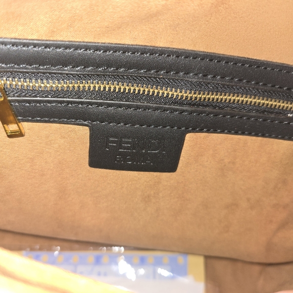 Fndi Black Tote Bag with Brown Handles - Picture 8 of 8